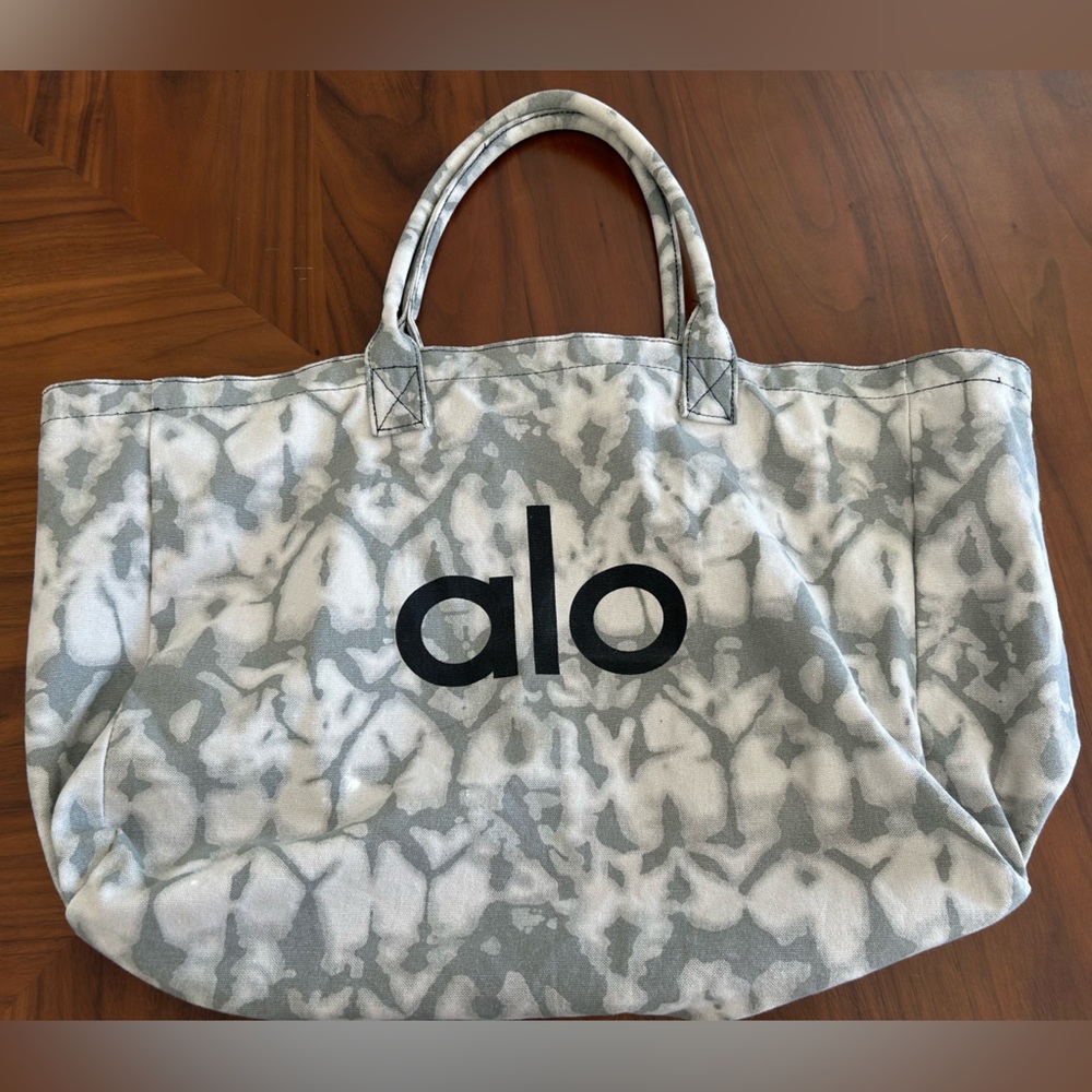 ALO Tote Bag
